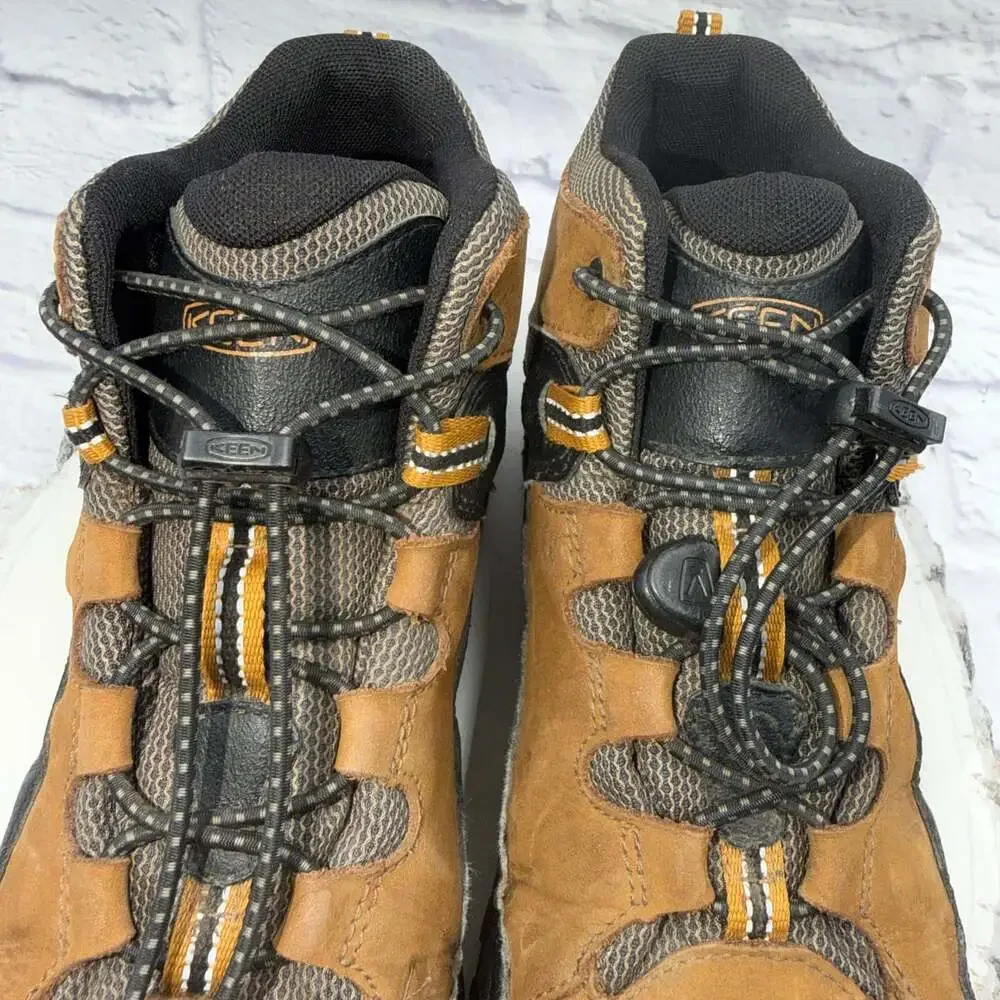 KEEN Targhee Mid Waterproof Youth Sz 6 Kids Boys Girls Boots Hiking Shoes School